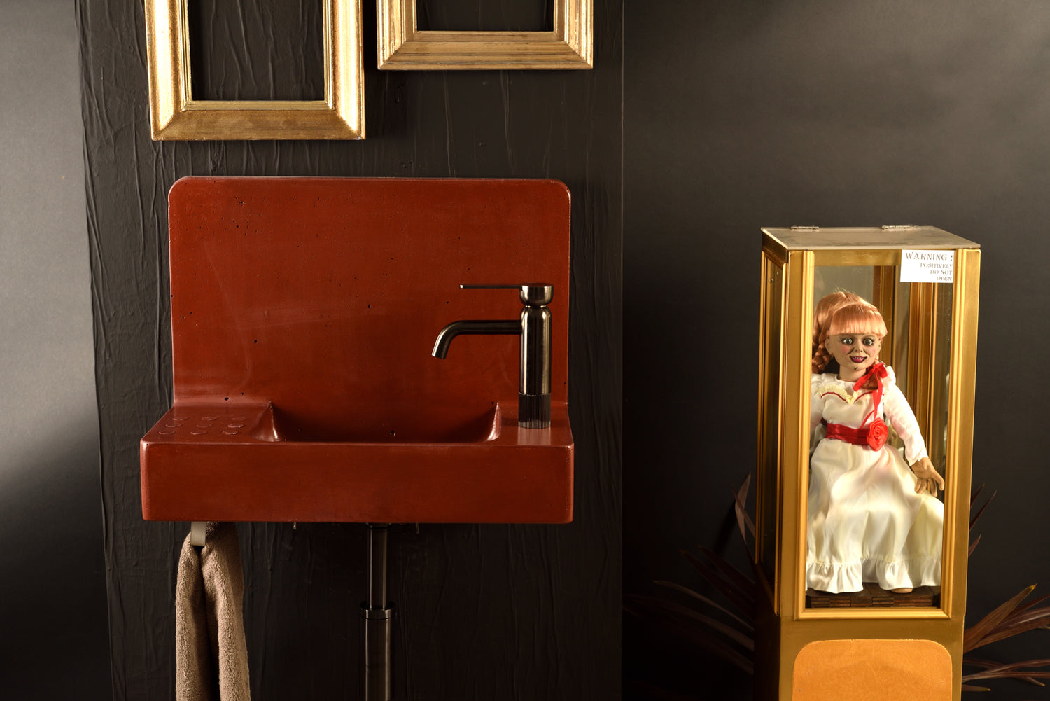 The Flat Barbican Sink : Handcrafted Concrete with Black Brushed Tap and Drain
