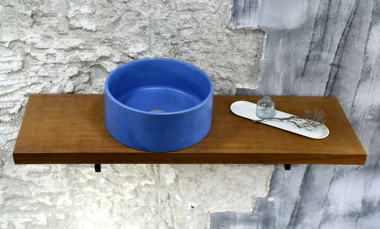 Sapphire Splendor : The Glamour of a Round Blue Sink - robertotiranti.shop