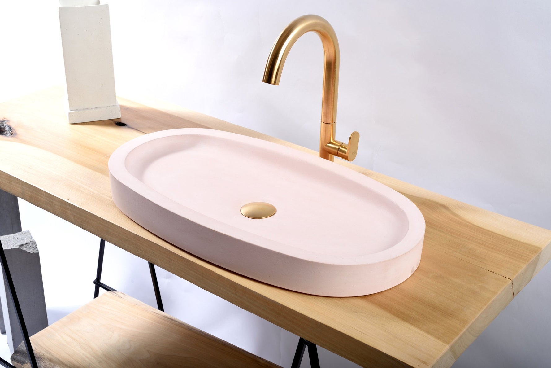 Concrete Long Sink With An Elegantly Low Profile , Pink Bathroom Vessel , Pink Color Sink,Handmade Concrete Sink , Industrial Style Sink - robertotiranti.shop