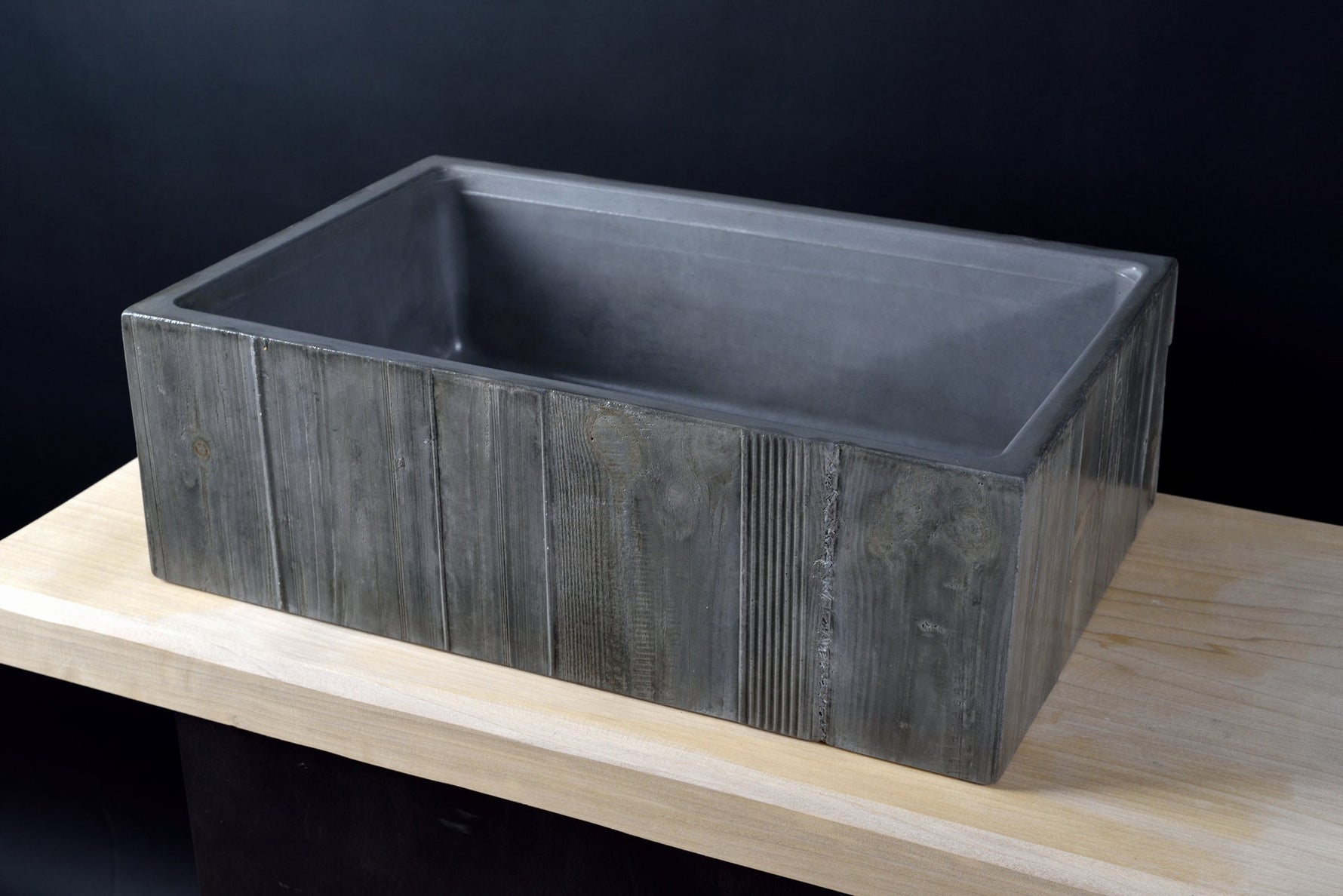RAJAT : Large Washbasin with Patterns on the Outside - robertotiranti.shop