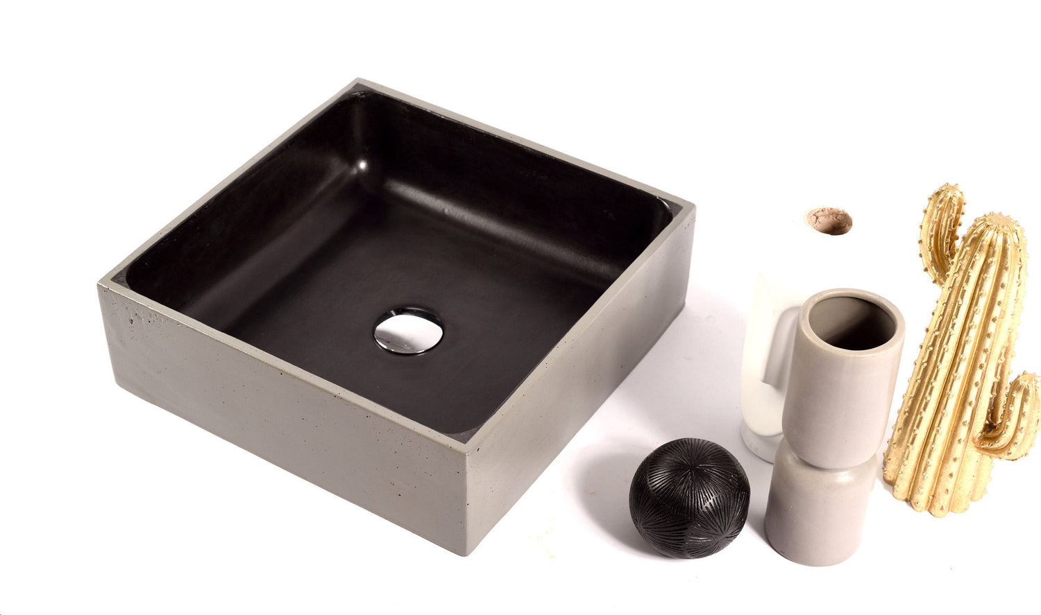PLINT 40 :Square Washbasin in Charcoal Black Inside and Light Grey Outside