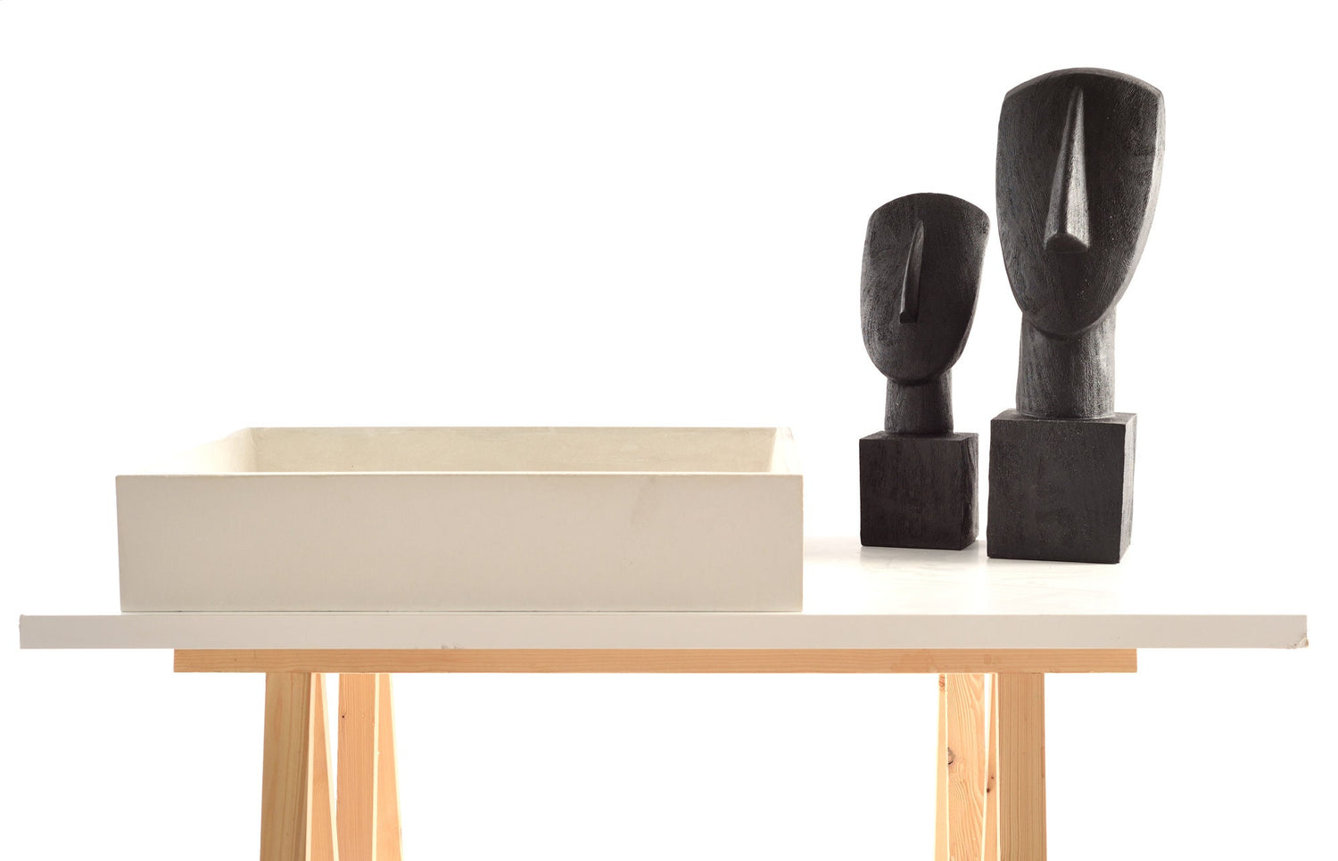 PLINT 50 : Rectangular Handcrafted Washbasin
