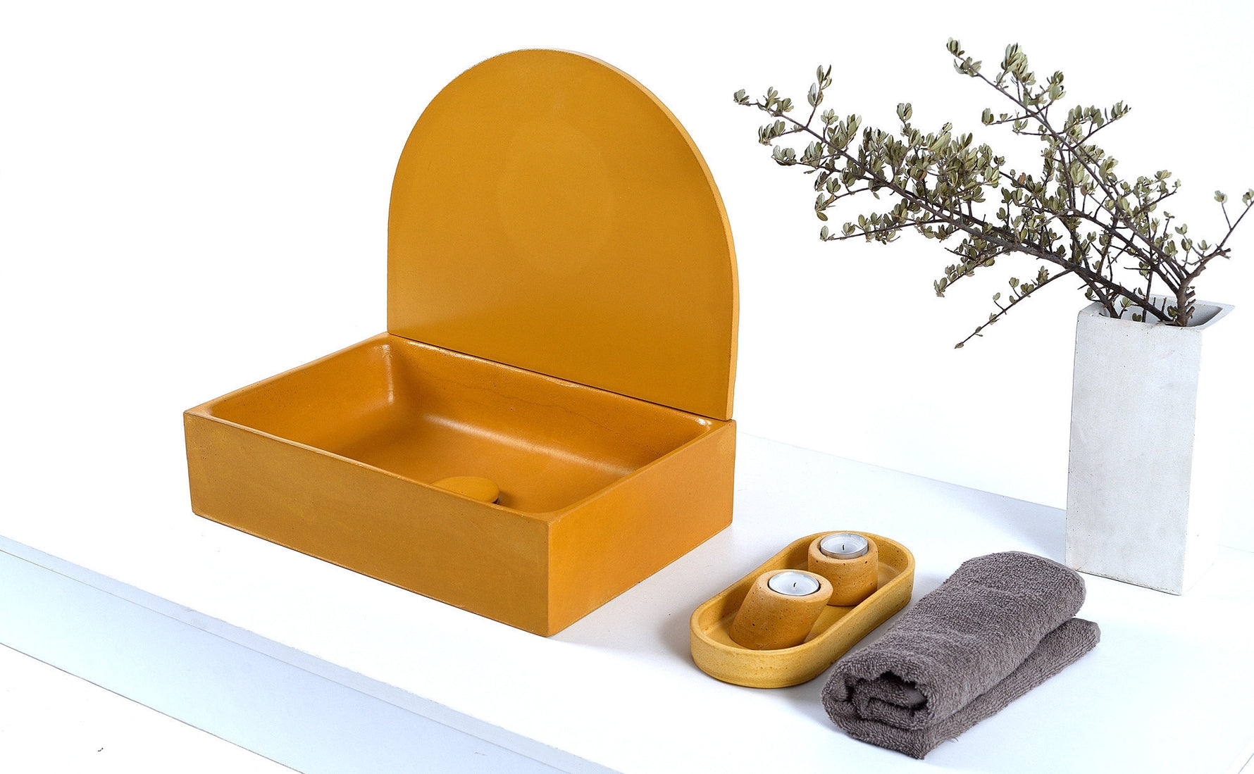 PLINT 28 : Romantic Rectangular Washbasin with Round Backsplash. - robertotiranti.shop