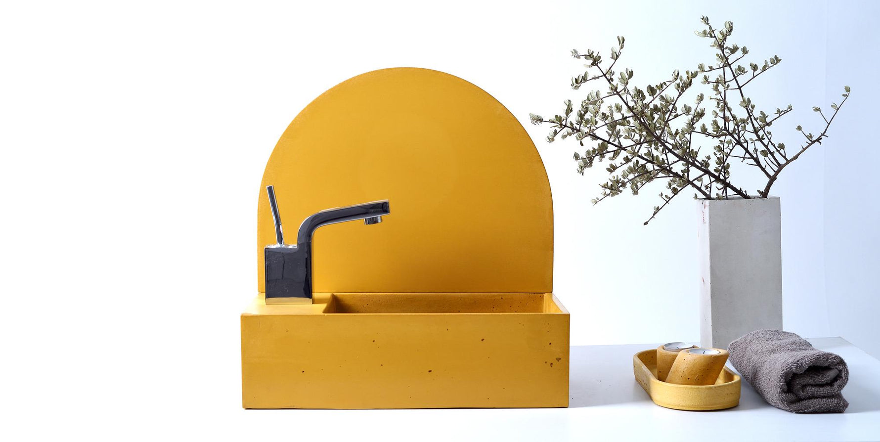 BESPOKE Washbasin with Integrated Tap and Free Backsplash Design. - robertotiranti.shop