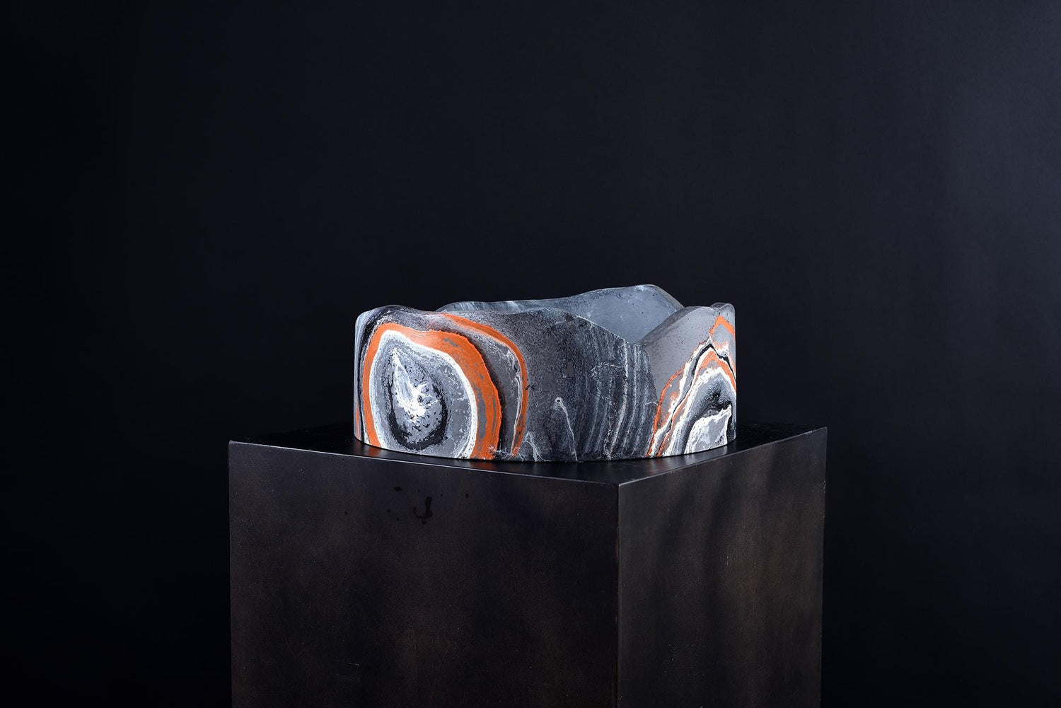 MOON ROCK : Round Washbasin Moon Rock : Asymmetrical Elegance That Captivates - robertotiranti.shop
