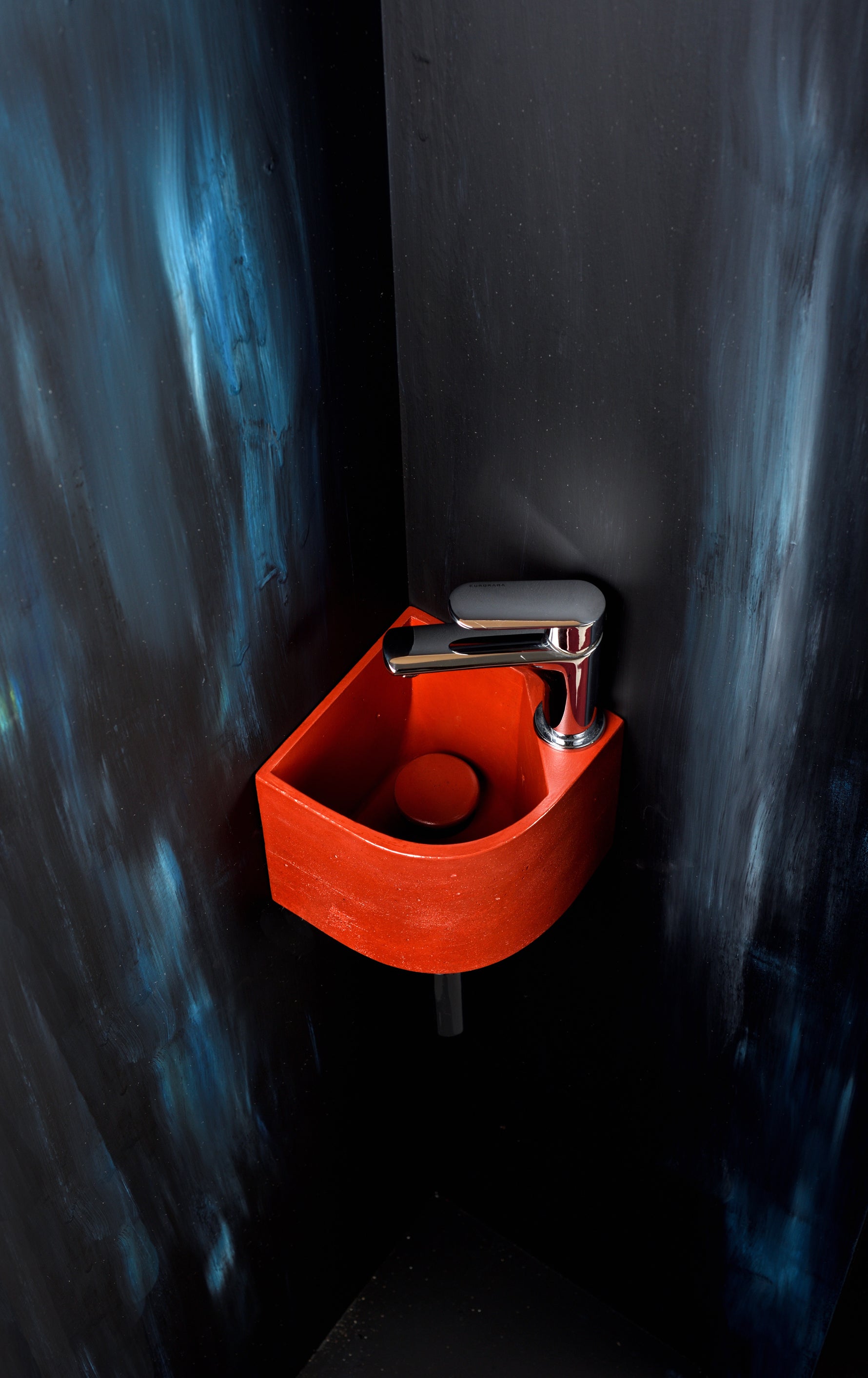 Helen of Troy Small Handmade Concrete Corner Sink – 20x20cm Space Saving Camper Van Boat Bathroom Basin - robertotiranti.shop