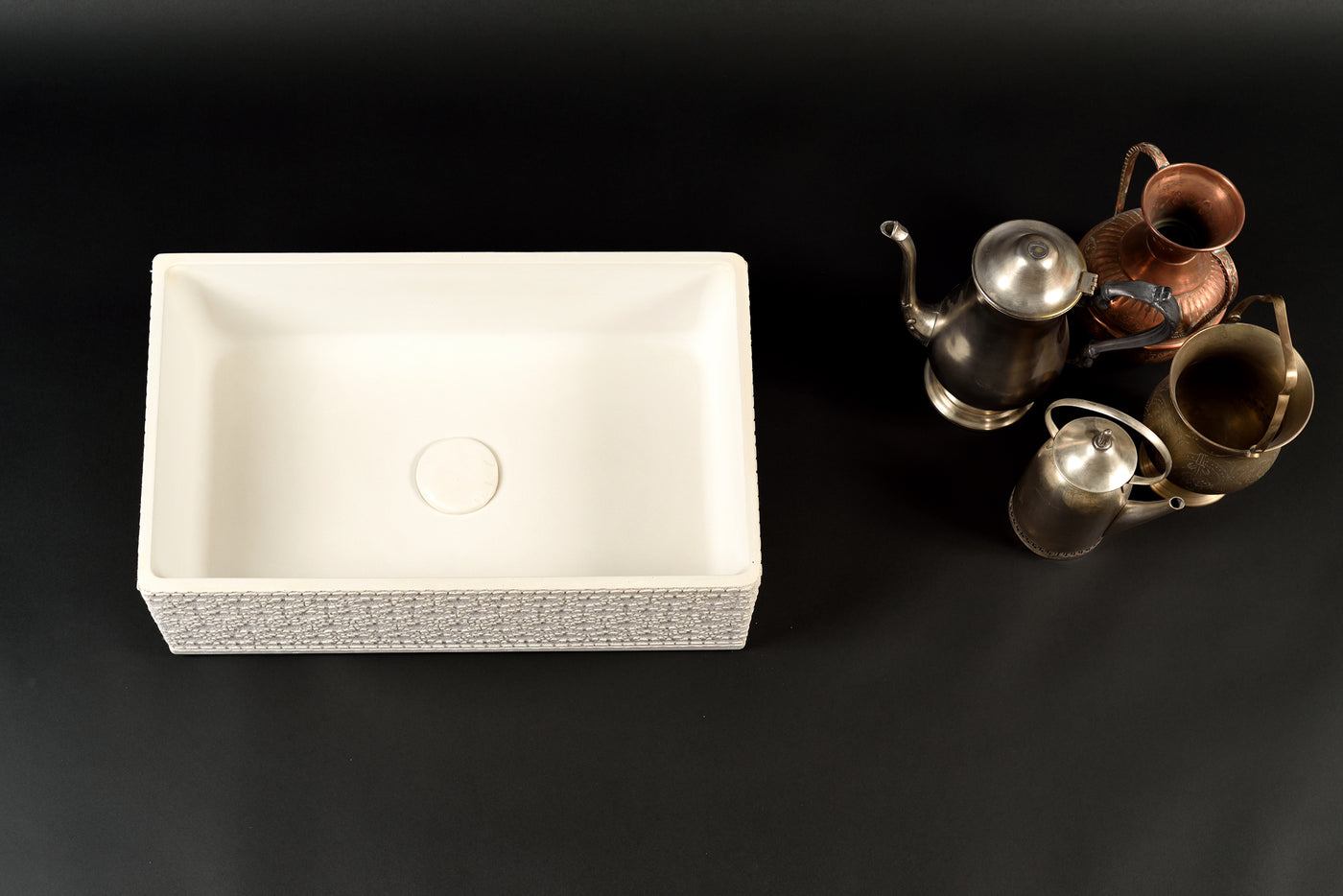 The White Classic Washbasin with Thin Edges - robertotiranti.shop
