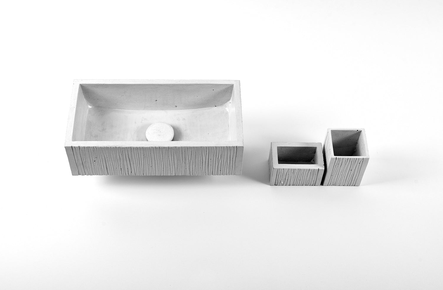 Bespoke Handmade Concrete Sink – Textured Soft Gray Finish (with Matching Accessories)