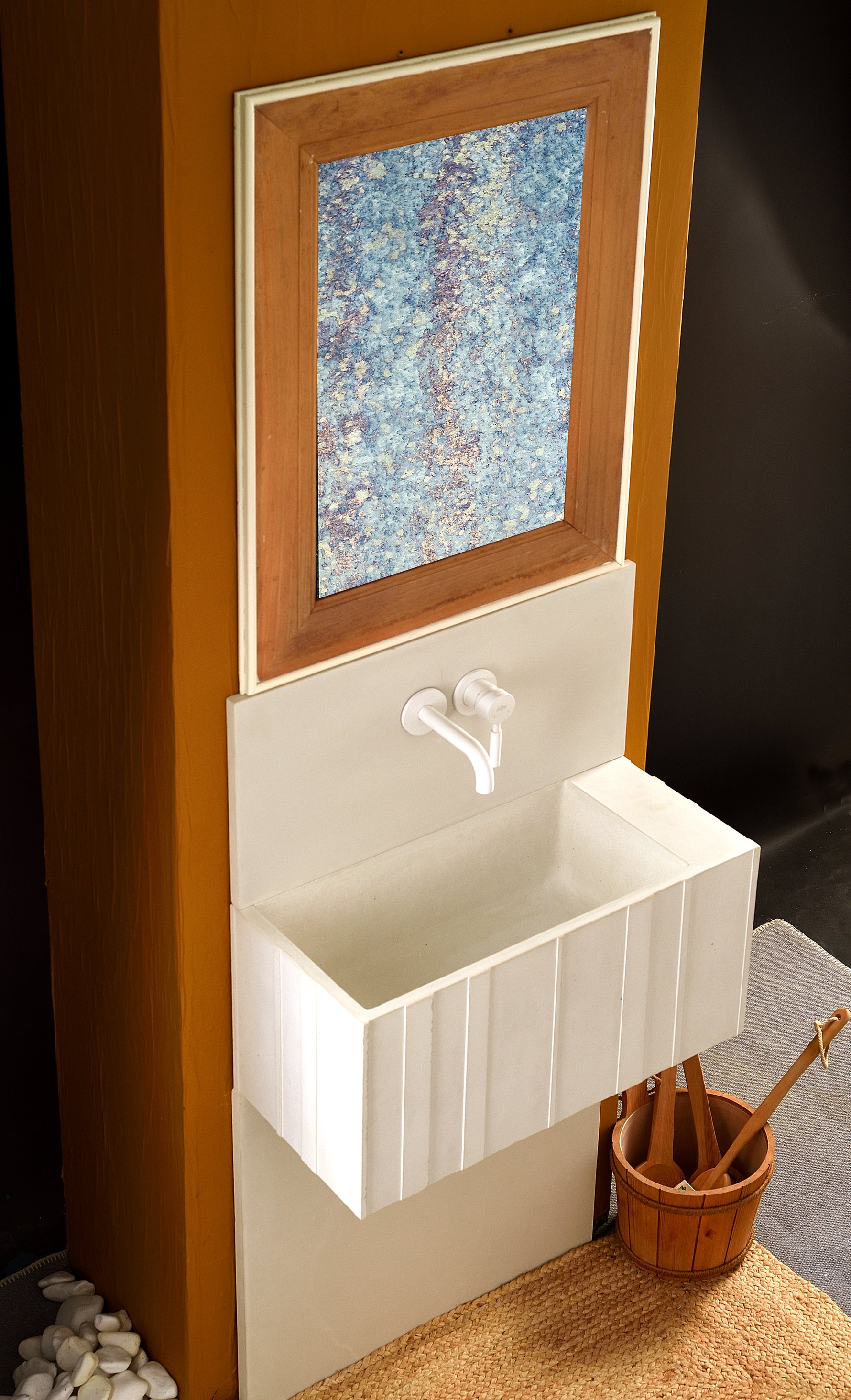 Handmade Off White Concrete Wall-Mounted Washbasin with Backsplash - Bespoke Collection - robertotiranti.shop