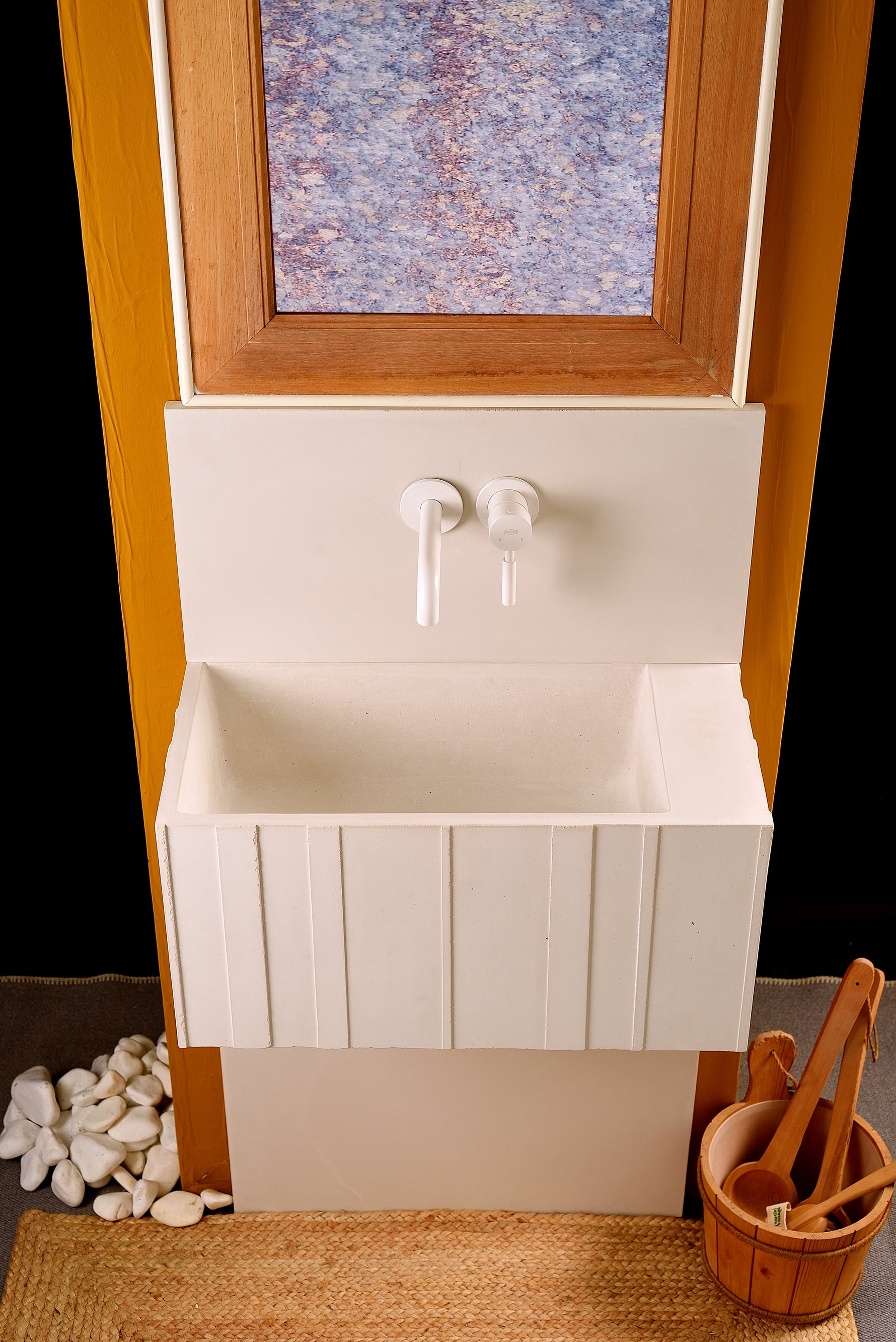 Handmade Off White Concrete Wall-Mounted Washbasin with Backsplash - Bespoke Collection - robertotiranti.shop