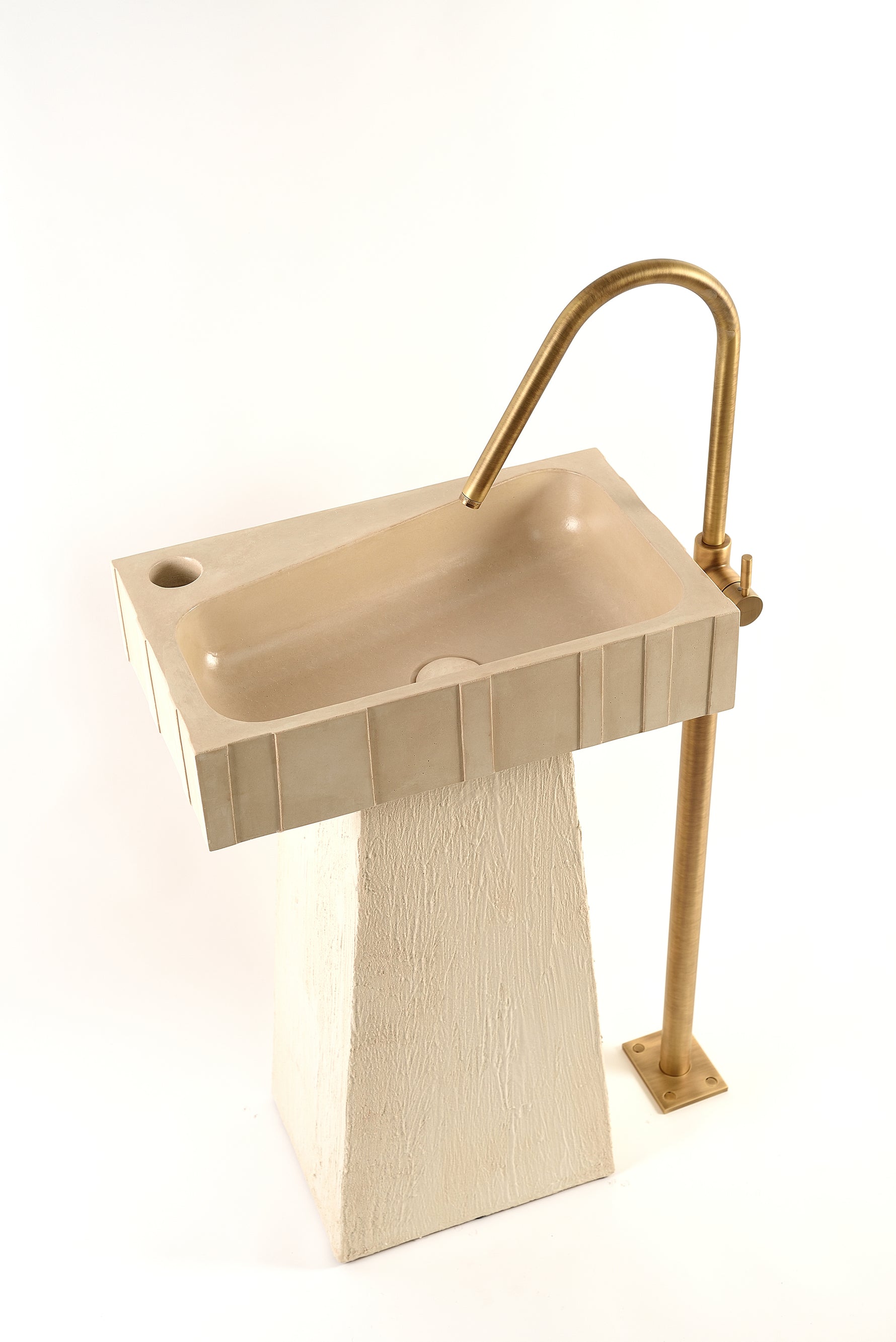 Epitomi Sculptural Concrete Sink with Pedestal & Brushed Brass Faucet – Modern Statement Bathroom Piece - robertotiranti.shop