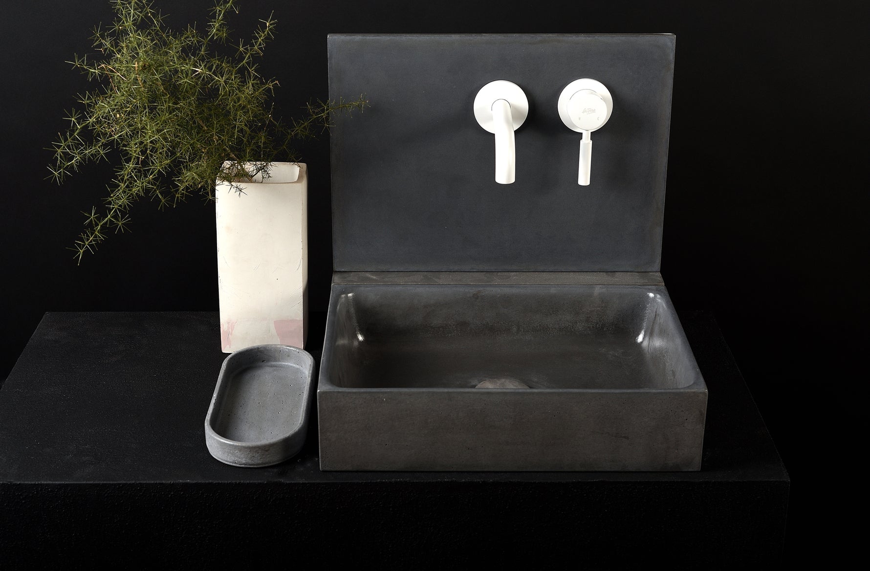 Plint Concrete Sink with Backsplash Extension – Designed for Long-Spout Faucets - robertotiranti.shop