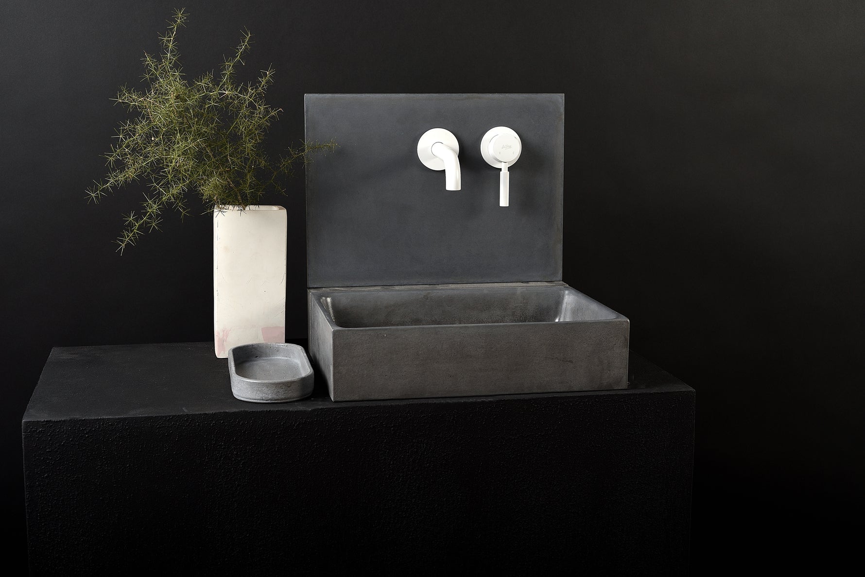 Plint Concrete Sink with Backsplash Extension – Designed for Long-Spout Faucets - robertotiranti.shop