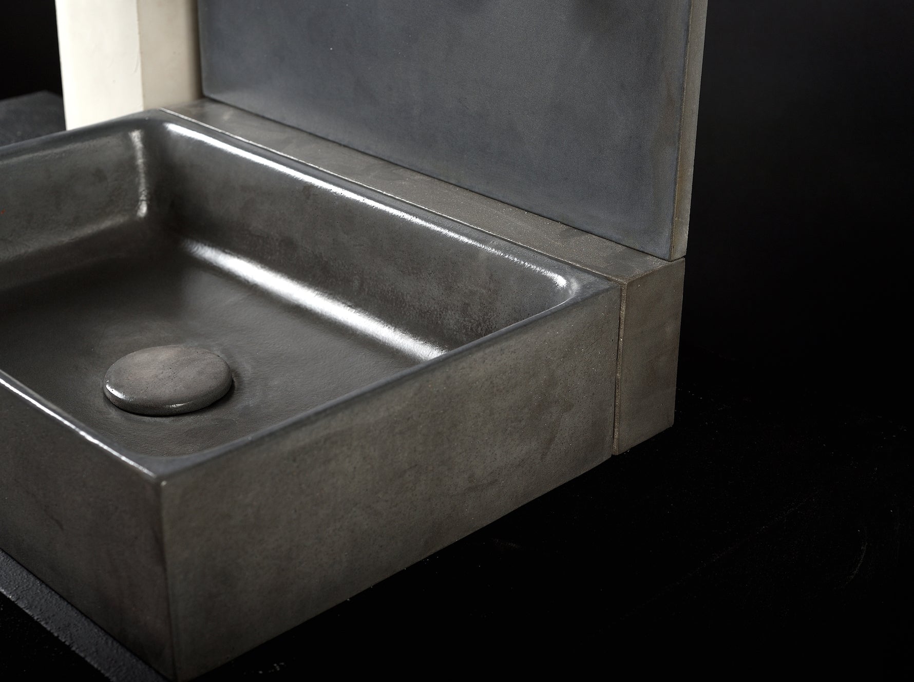 Plint Concrete Sink with Backsplash Extension – Designed for Long-Spout Faucets - robertotiranti.shop