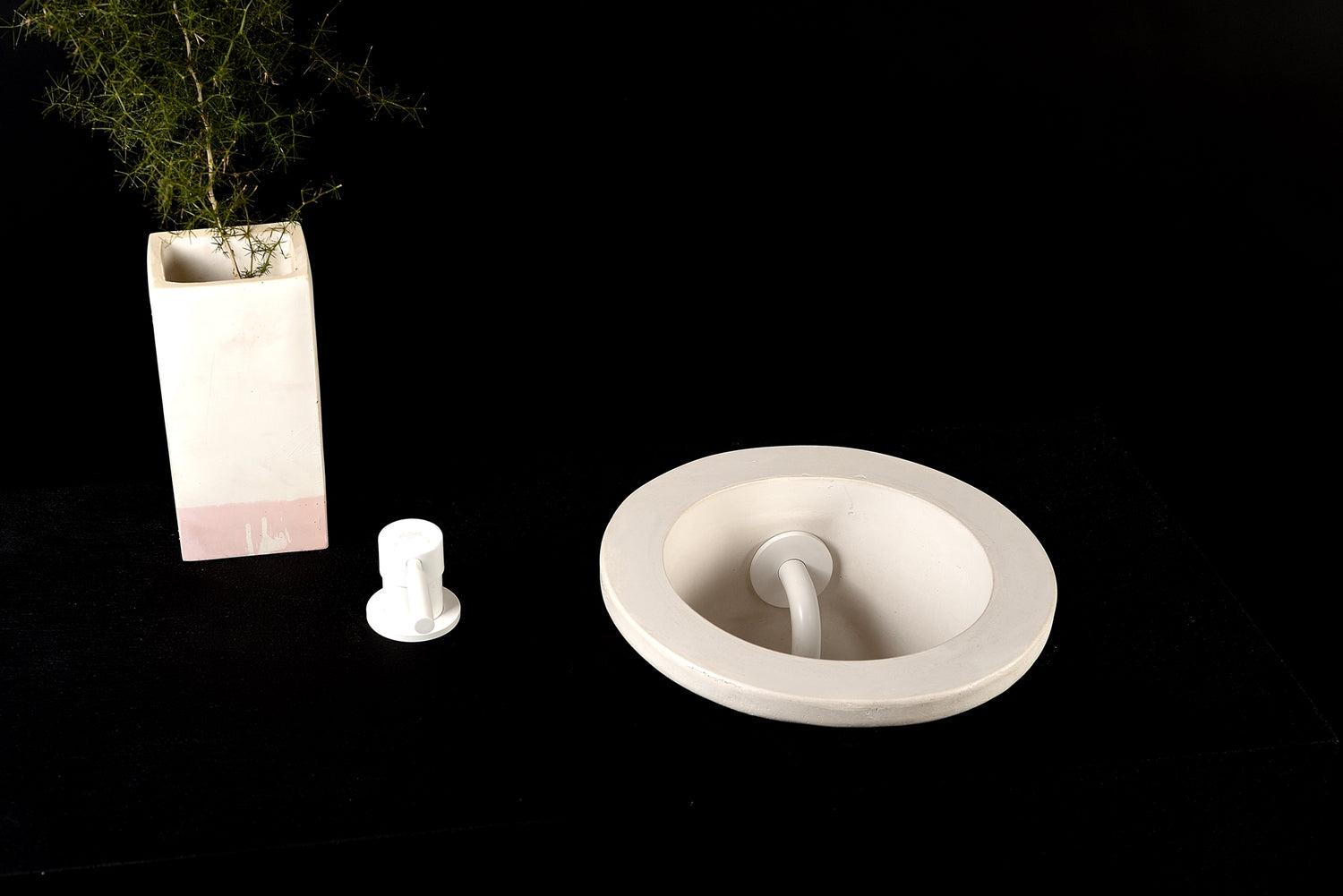 Tholos – Drop-In Concrete Sink with Integrated Spout | Sculptural Round Bathroom Basin | Handmade in Greece - robertotiranti.shop