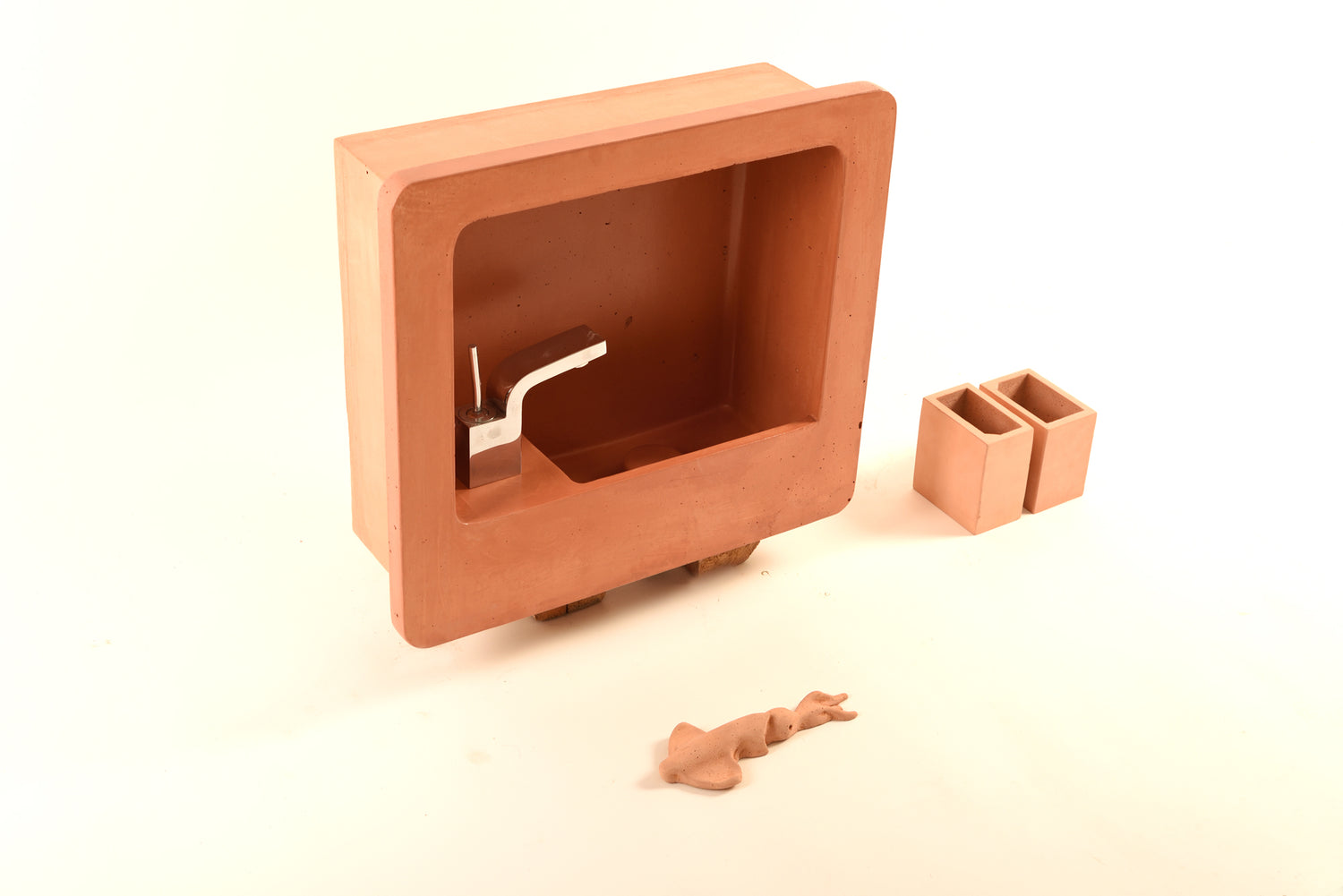 The Tiranti Sink – Concrete Bathroom Sink in Morocco Orange