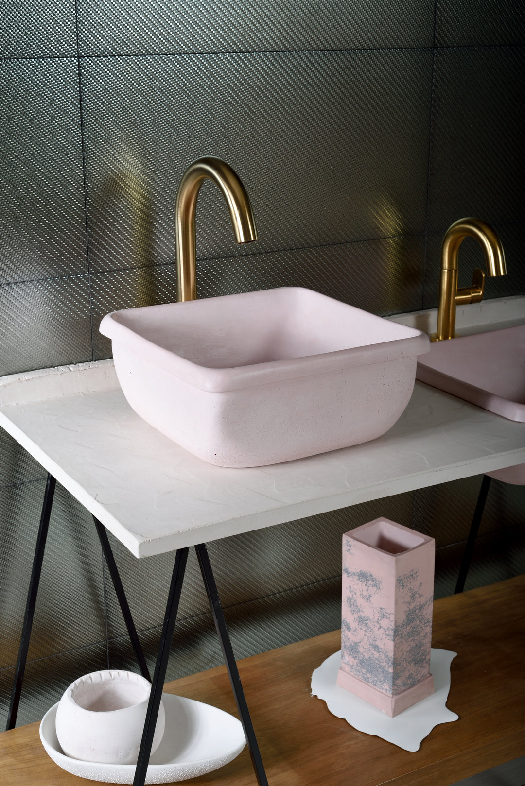 Kalo -Pale Petal Pink Bathroom Sink - robertotiranti.shop